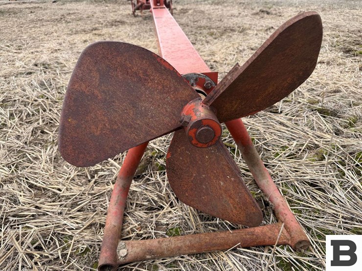 hesston-1505-image-10