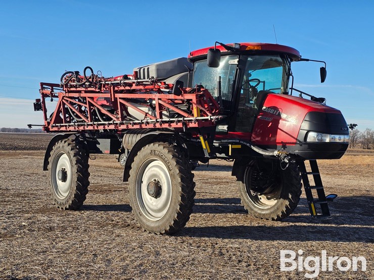 2016-case-ih-patriot-4440-image-3