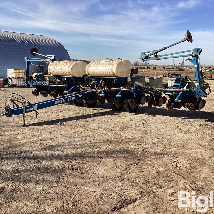 KINZE 2210