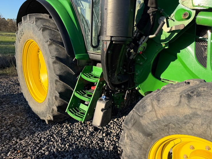 2017-john-deere-6120m-image-47