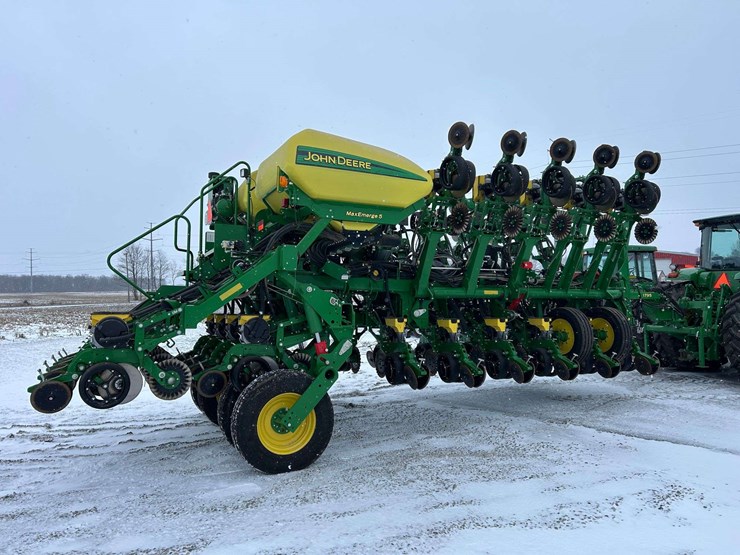 2021-john-deere-1795-image-4