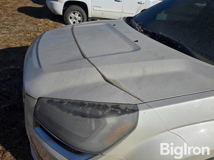 2013-gmc-acadia-denali-image-9