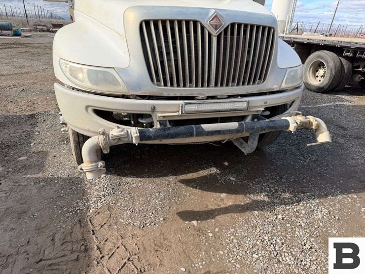 2003-international-durastar-4300-image-5