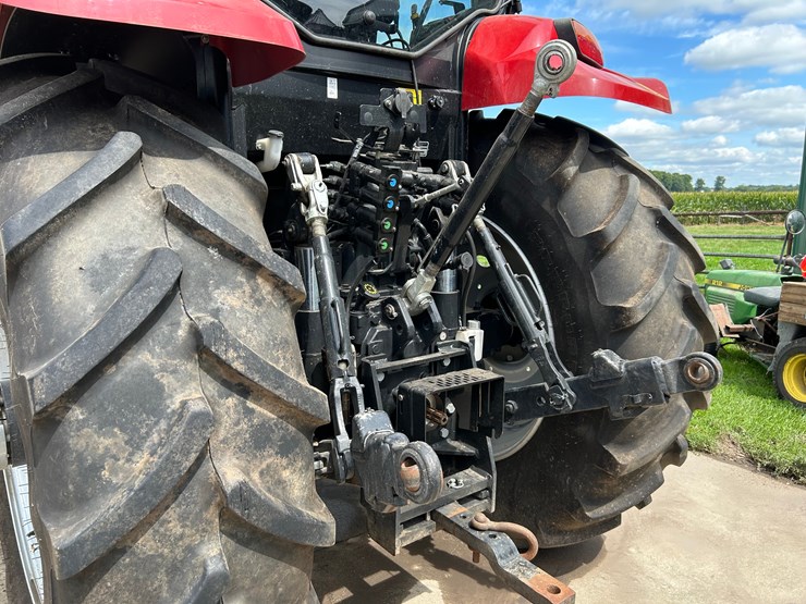 case-ih-125-image-8