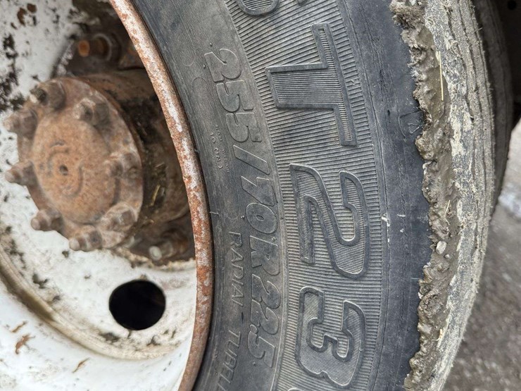 1996-volvo-wx-feed-truck---albany,-or-image-32