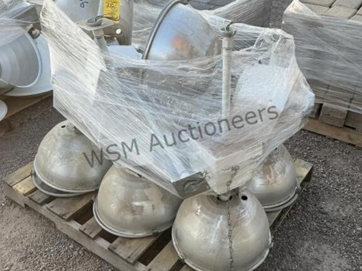 pallet-of-high-bay-lights-image-3