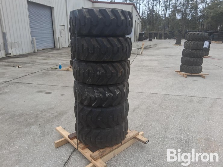 extremelift-10-16.5-tires-&-rims-image-5