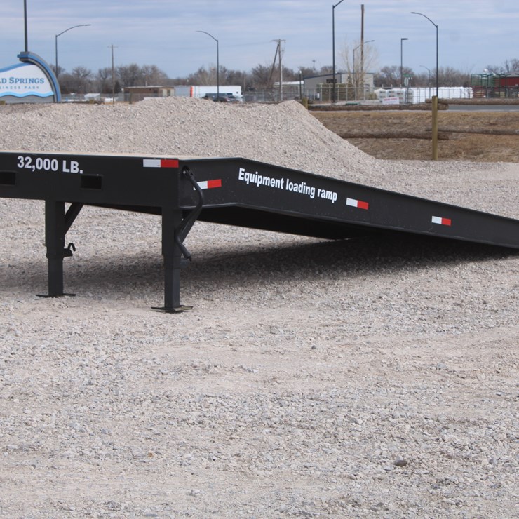 #2021 • Industrious America Adjustable Load Ramp 32k lb Capacity