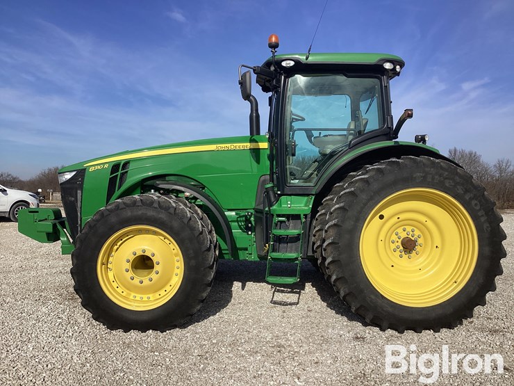 2011-john-deere-8310r-image-8