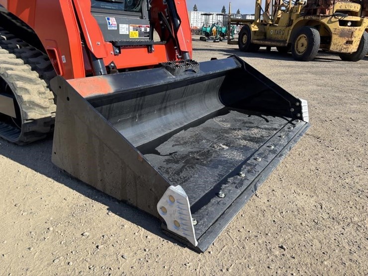 2024-kubota-svl75-3-image-10