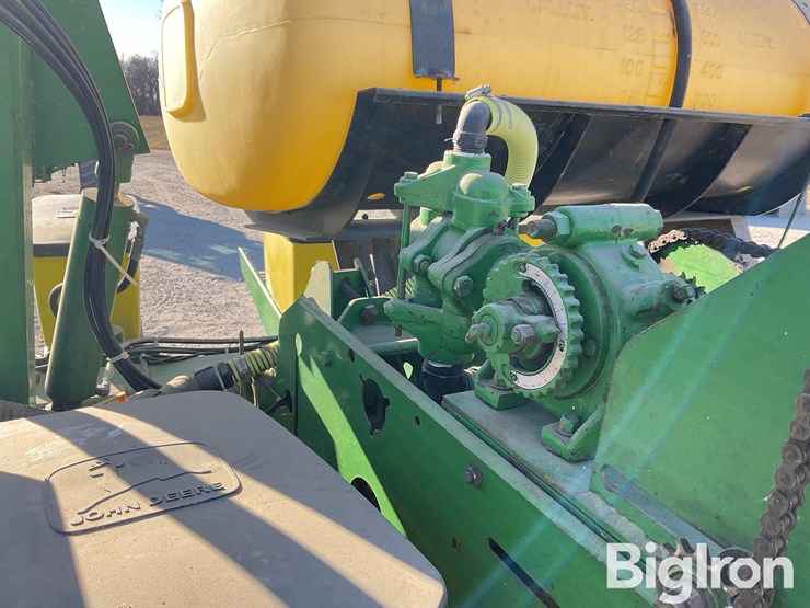 john-deere-1760-image-16