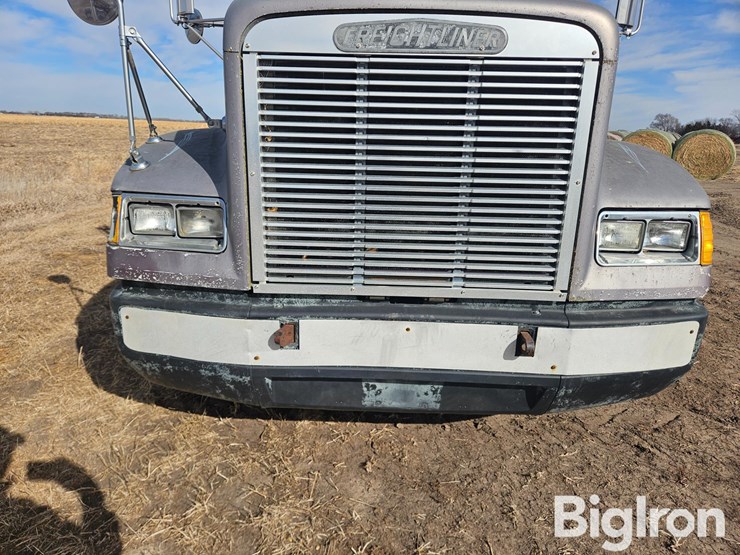 1994-freightliner-fld112-image-10