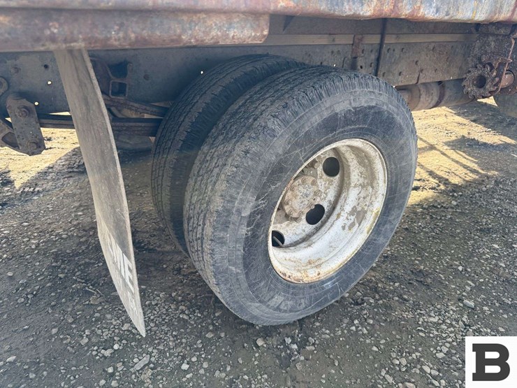 1999-isuzu-npr-image-26