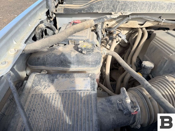 2017-chevrolet-silverado-3500-image-33