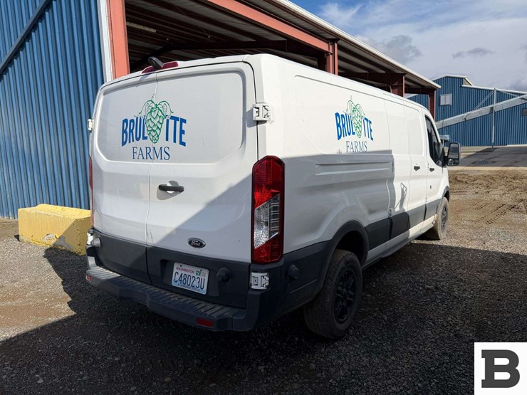 2015-ford-transit-image-4