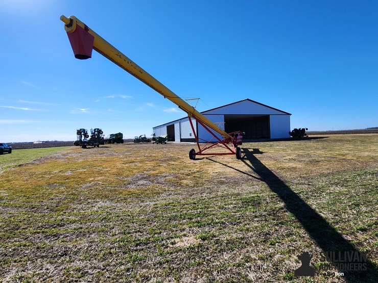 westfield-mk130-61-plus-13"x61'-swing-away-auger-image-5