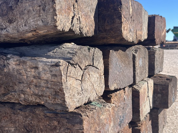 #2016-•-rail-road-ties-7"-x-9"-x-8.5ft-(bundle-of-16)-#2-quality-image-1