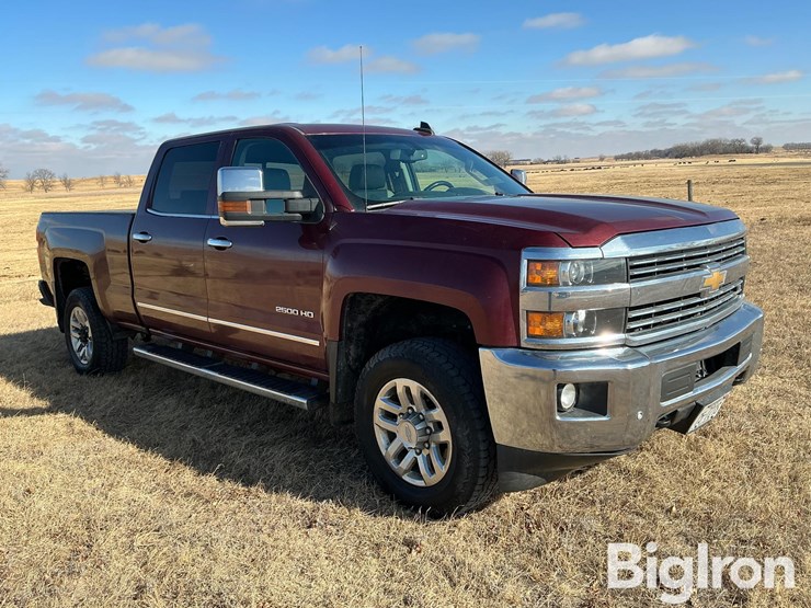 2016-chevrolet-silverado-2500-image-3