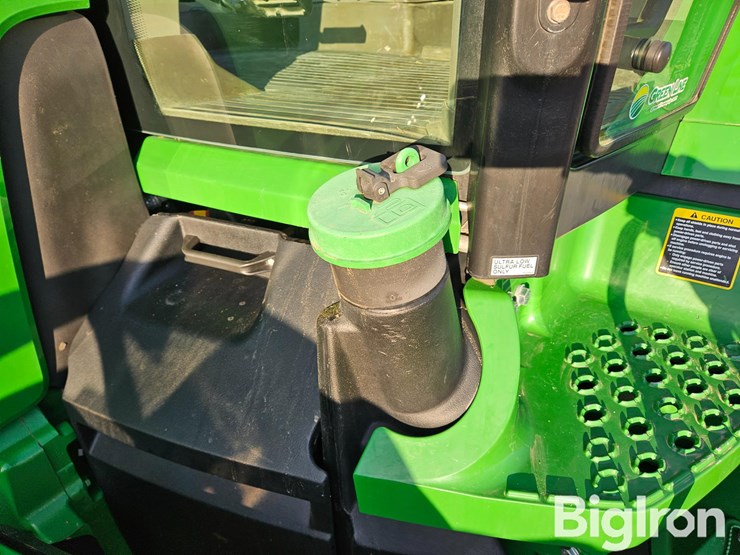 2013-john-deere-8285r-image-18