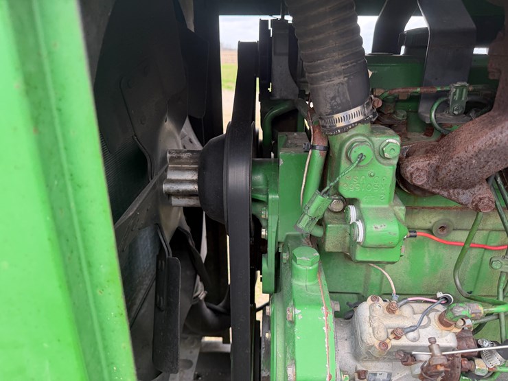 john-deere-4045t-image-21