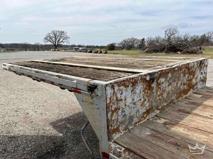 1993-transcraft-dtl140w2-38ft-60-ton-spread-axle-step-deck-t/a-trailer-image-8