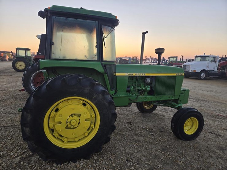 john-deere-4230-image-9