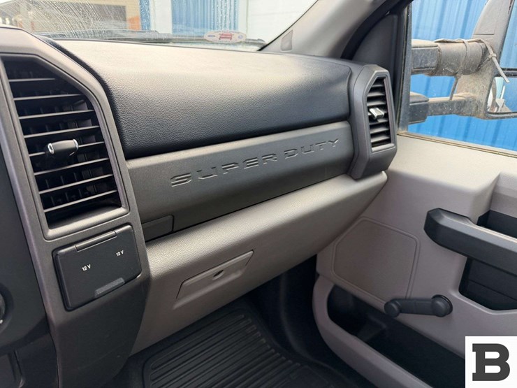 2019-ford-f350-image-27