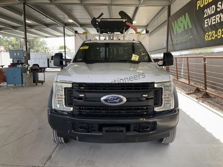 2017-ford-f550-image-3