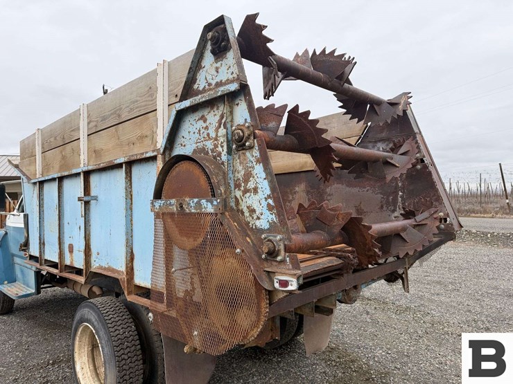 1992-ford-f700-image-18