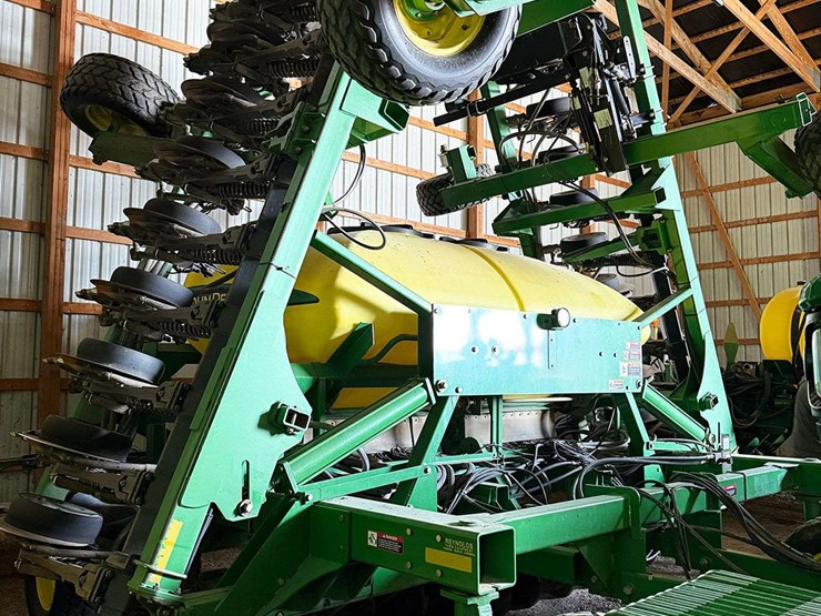 john-deere-1690-ccs-image-2