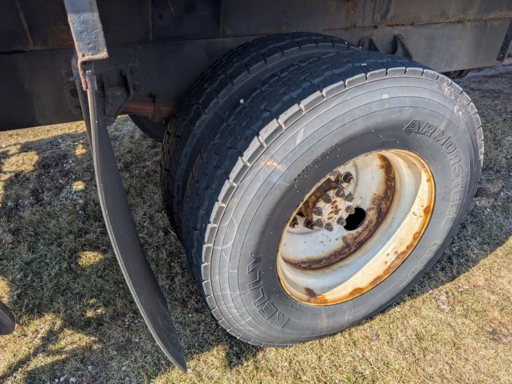 2006-international-durastar-4300-image-12