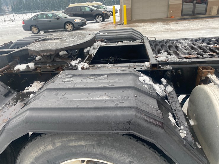 #1145-•-2009-mack-gu713-semi-tractor-(has-wi-title)-(mosinee,-wi)-image-50