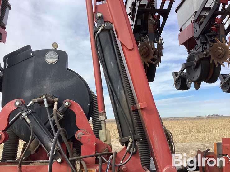 case-ih-1200-image-13