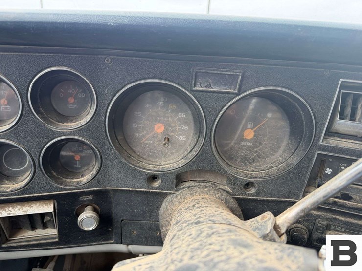 1988-gmc-sierra-3500-image-47