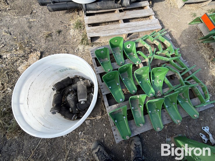 john-deere-12-image-6