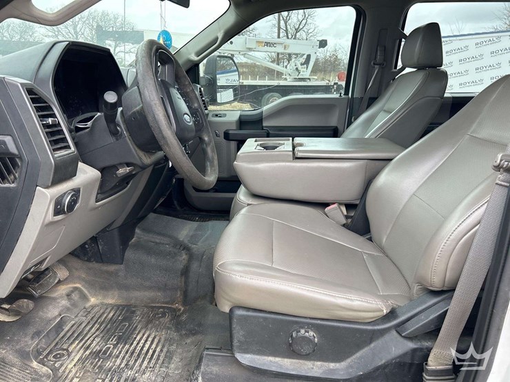 2019-ford-f250-image-12