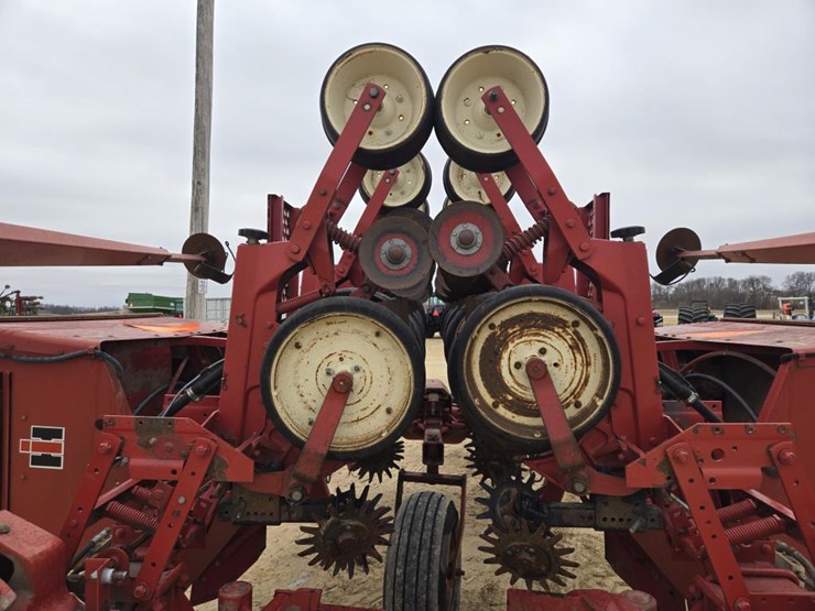 international-800-image-13