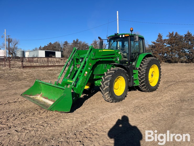 2019-john-deere-6145m-image-1