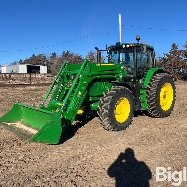 2019 JOHN DEERE 6145M
