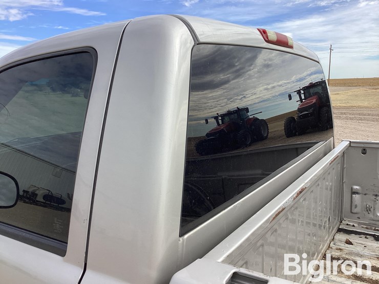 2005-chevrolet-silverado-2500-image-16