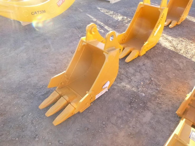 caterpillar-303-image-1