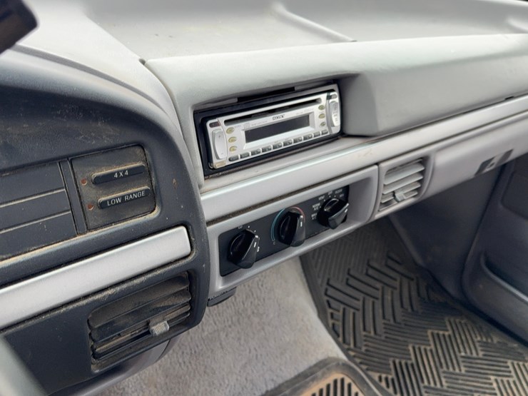 1995-ford-f150-image-17