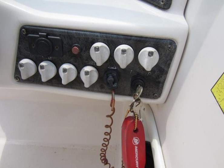 #1206-•-2002-godfrey-hurricane-20'-boat-&-trailer-(has-il-title)-(mount-prospect,-il)-image-25