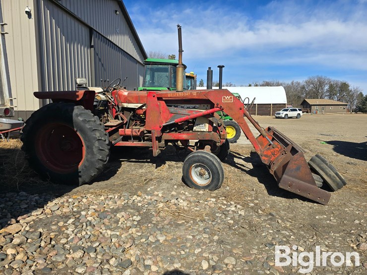 1965-international-656-image-4