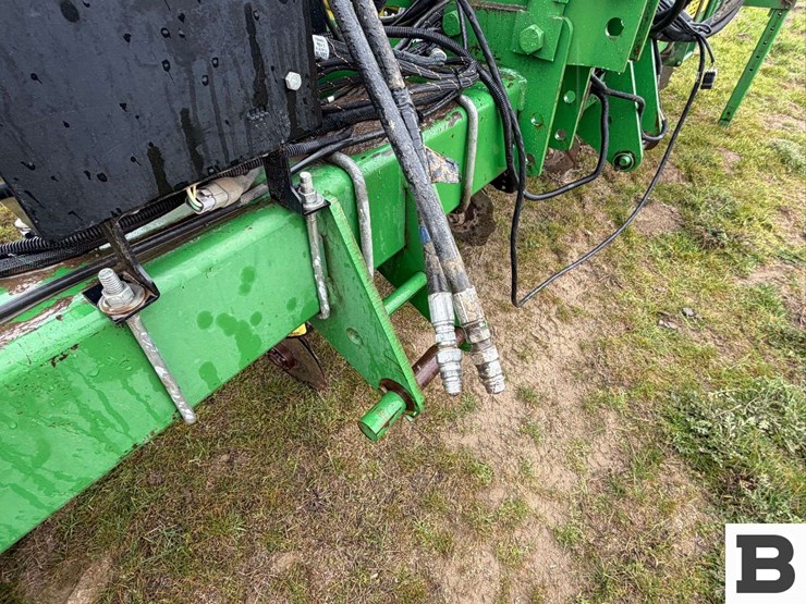 2008-john-deere-1700-image-23