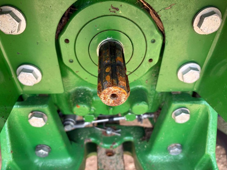 2024-john-deere-5095m-image-23