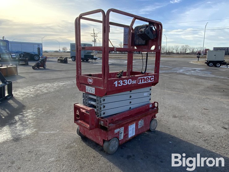 2018-massey-ferguson-730-image-5