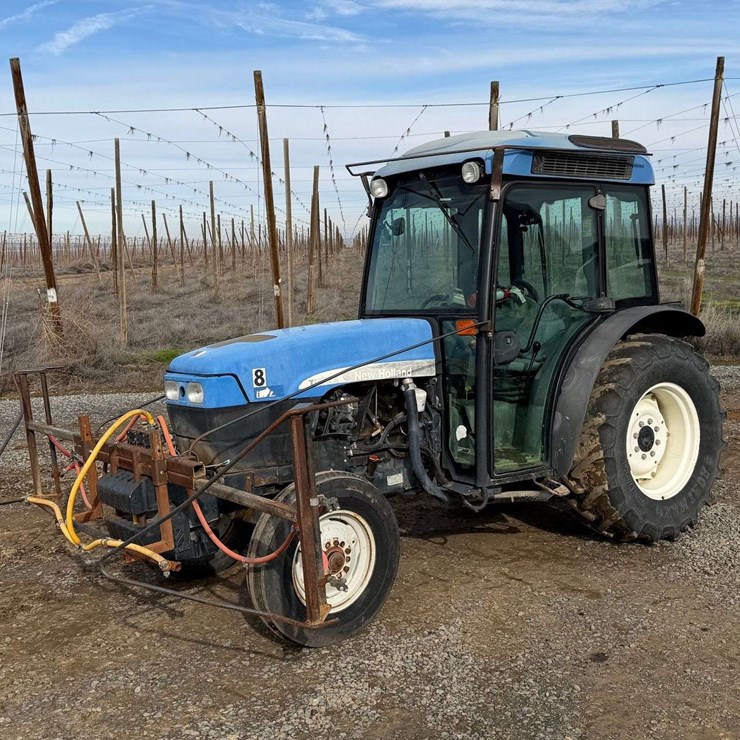 2008 NEW HOLLAND TN85FA