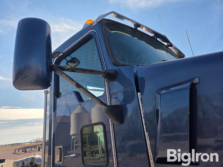 2002-kenworth-t800-image-18