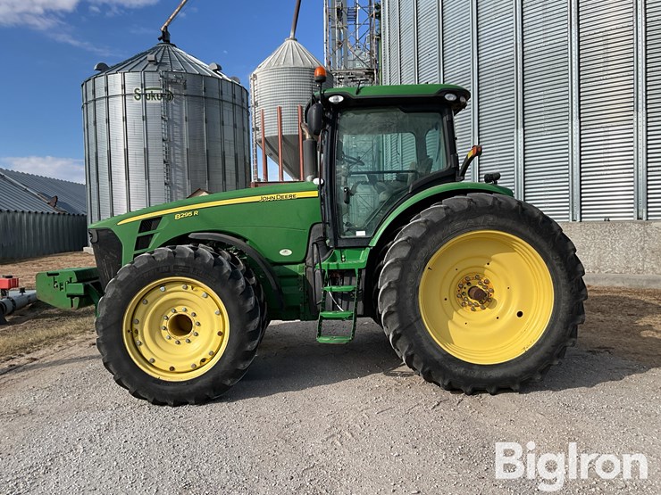 2009-john-deere-8295r-image-8